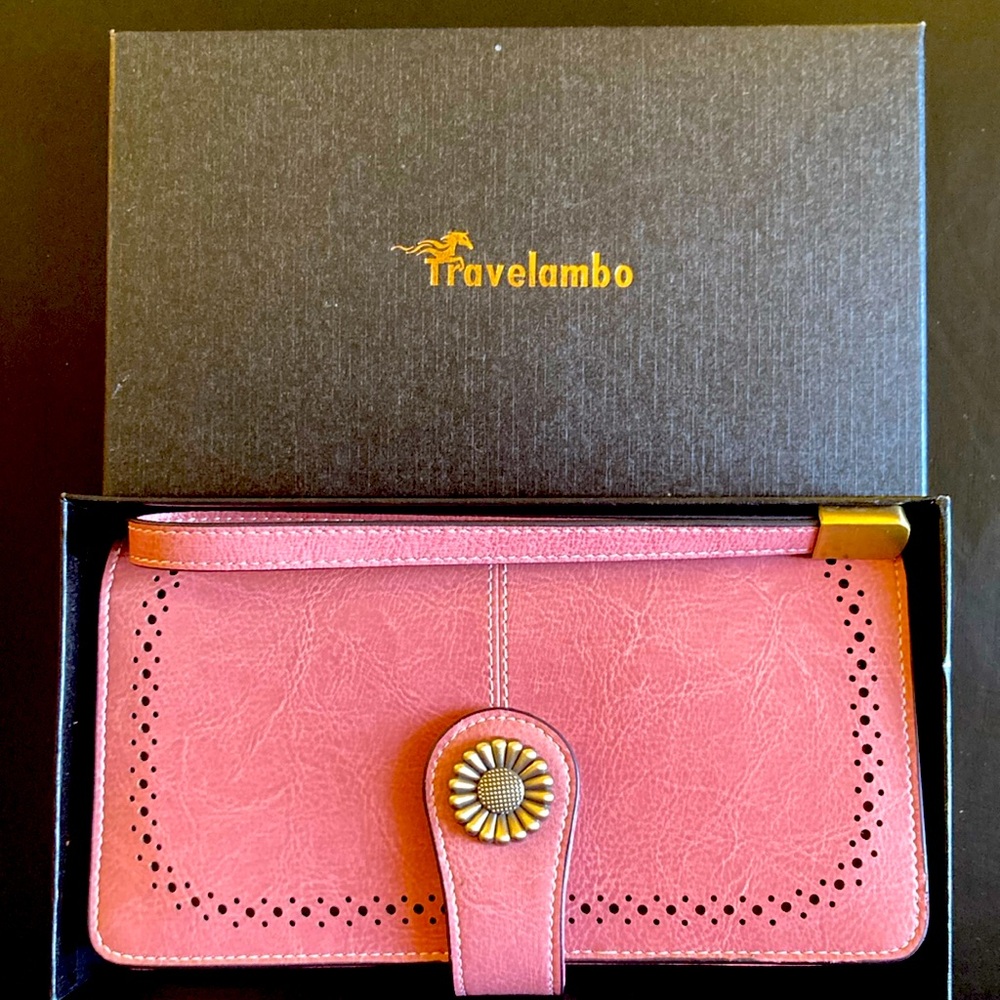 Travelambo Pink Wallet